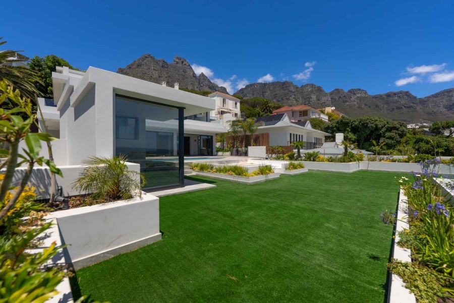 5 Bedroom Property for Sale in Camps Bay Western Cape